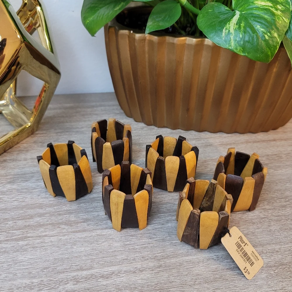 Pier 1 Two-tone Wood Napkin Rings (Set of 6)